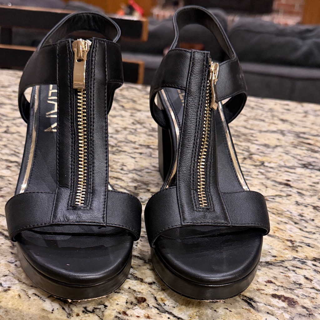 Delta Black Heels With Gold Accents